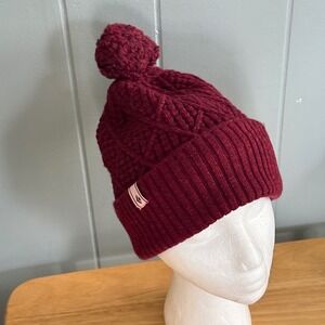 Black Diamond Wool Blend Pom Beanie Hat Burgundy Cable Knit Ski Gorpcore